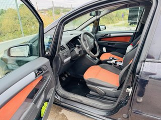 Opel Zafira 1.8 gasolina 7 plazas – 160.000 km –