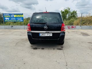 Opel Zafira 1.8 gasolina 7 plazas – 160.000 km –