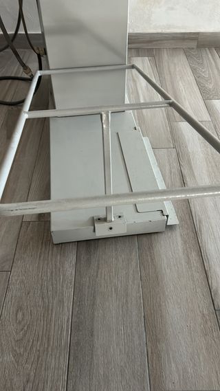 Banco da stiro professionale per lavanderia