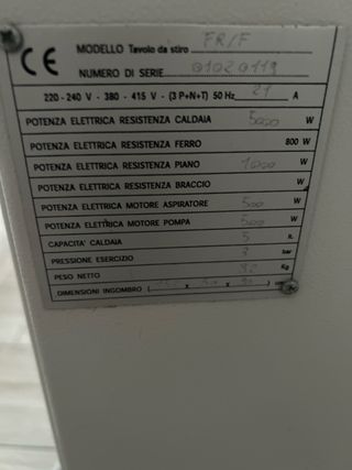 Banco da stiro professionale per lavanderia
