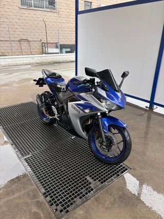 Yamaha YZF R3 2015