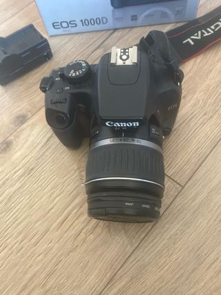 Canon 1000D + Objetivo 18-55mm