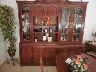 Set da pranzo completo in legno e vetro, sei sedie