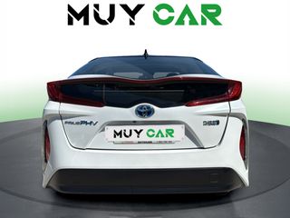 Toyota Prius 125PH Plug-In Solar 90 kW (122 CV)