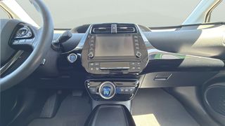 Toyota Prius 125PH Plug-In Solar 90 kW (122 CV)