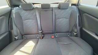 Toyota Prius 125PH Plug-In Solar 90 kW (122 CV)