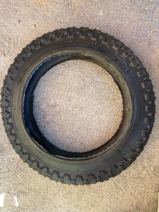 Cubiertas NUEVAS NJK TIRE 12” 1/2x2 1/4 (62-203)