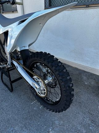Moto eléctrica Stark Varg