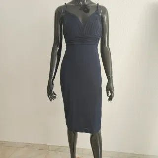 Vestido Pronovias invitada azul marino