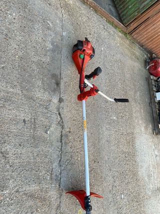 Desbrozadora Jonsered BC2145