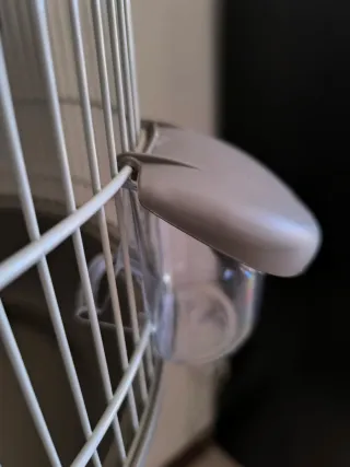 Jaula para pájaros con pie