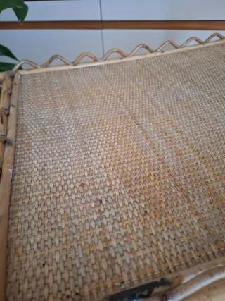 Carrito de mimbre con ruedas