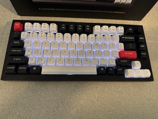 Teclado Mecánico Keychron Q1 HE Negro/Blanco/Rojo