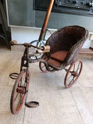 Carro antiguo de hierro madera y mimbre años 30/40