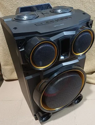 Altavoz Muse M-1938 DJ Negro y Dorado