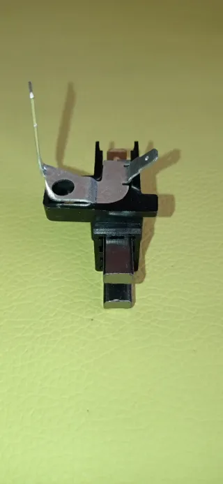 Portaescobilla alternador Ford, Saba, Ebro.