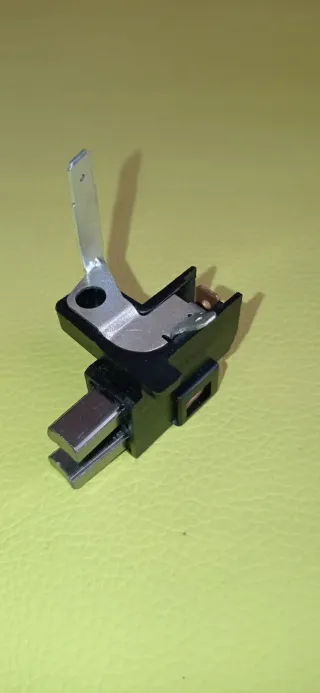 Portaescobilla alternador Ford, Saba, Ebro.