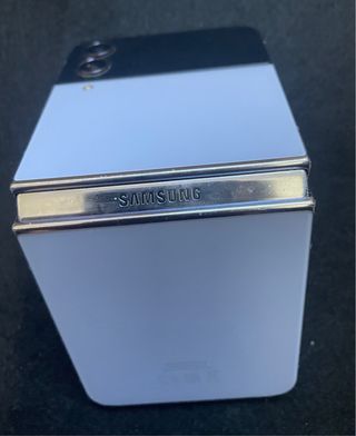 Samsung Galaxy Z Flip 4 Argento