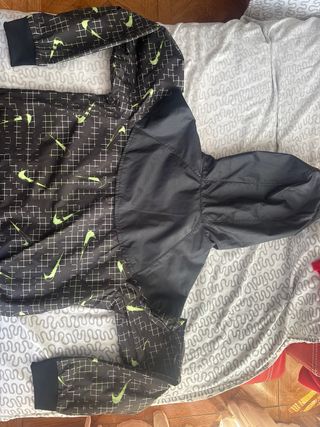 Chaqueta Nike Windrunner XL Niños