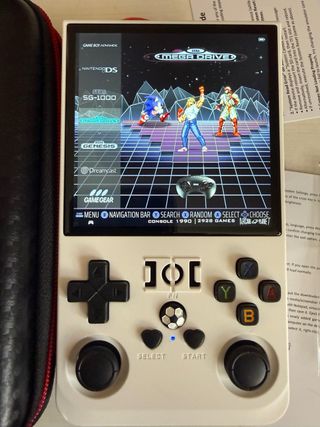 Consola R36MAX 128GB + Funda y Cable