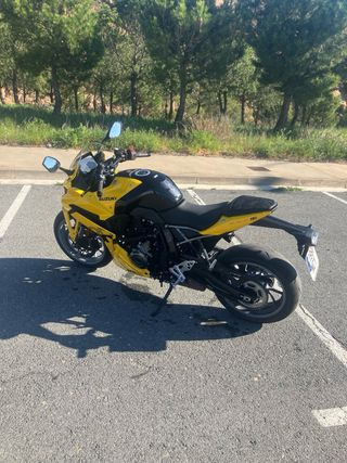 Suzuki GSX 8R Edición Limitada Amarilla