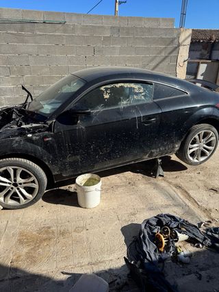 Luz freno y pasos rueda traseros