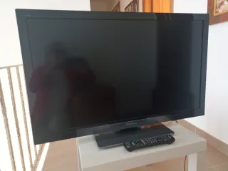 TV LED Panasonic VIERA 37 Negra