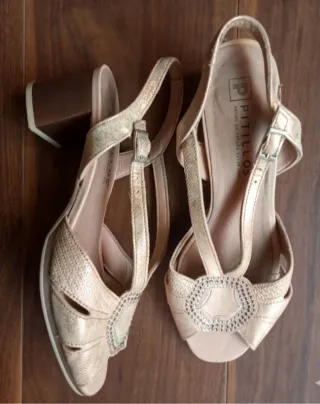 Sandalias Pitillos Beige y Doradas Tacon