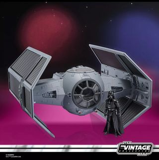 EXLUSIVA: TIE Advanced de Darth Vader