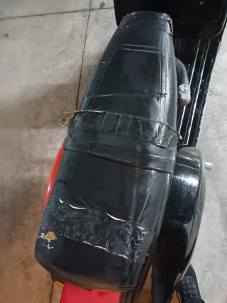 Vespa 200 Negra