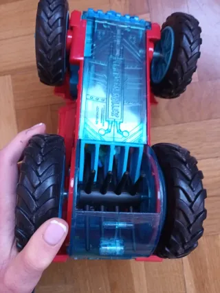 Coche aspiradora Superthings Grande