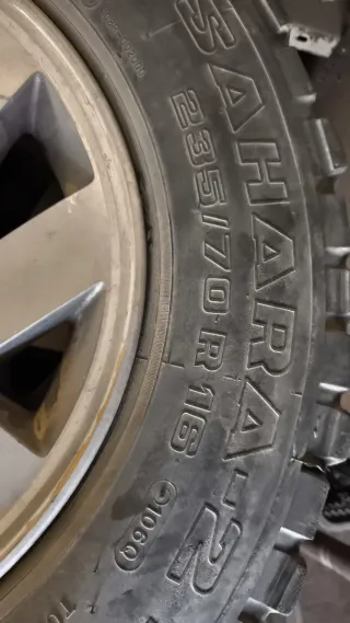 Llantas Mitsubishi Montero 235/70R16