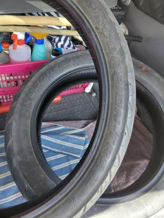Pareja de Neumáticos  pirelli scorpion II .