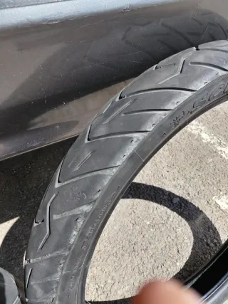 Pareja de Neumáticos  pirelli scorpion II .