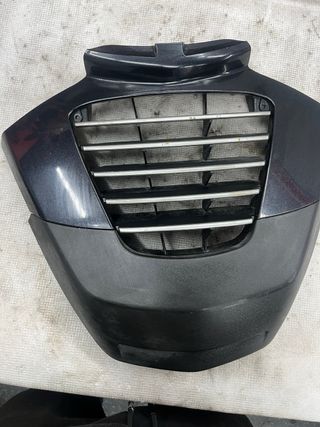 Tapa frontal Piaggio MP3 250 2007