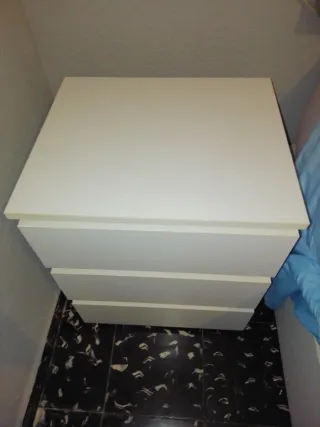 Mesitas de noche 3 cajones blanca
