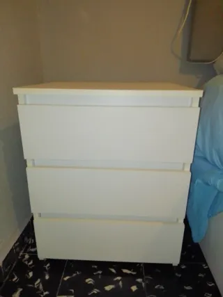 Mesitas de noche 3 cajones blanca