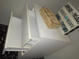 Mesitas de noche 3 cajones blanca