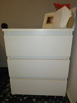 Mesitas de noche 3 cajones blanca