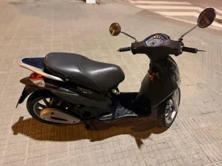 Piaggio Liberty 125 RST Negra