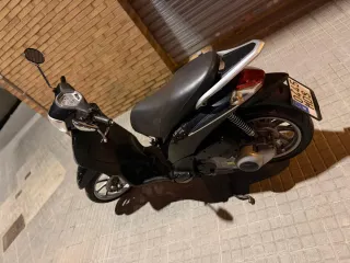 Piaggio Liberty 125 RST Negra