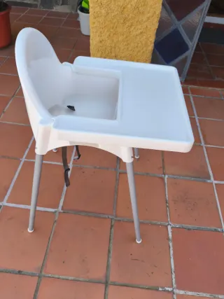 Trona IKEA blanca