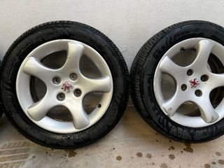 Llantas Peugeot  cubiertas de regalo