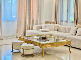 Chalet en alquiler en Las Cancelas - Valdeolletas en Marbella