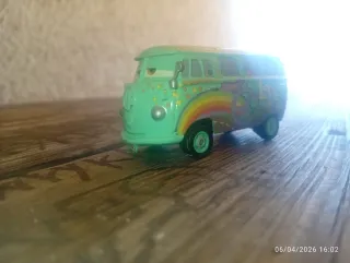 Coche Diecast Fillmore Disney Pixar 2006