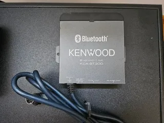 Kenwood KCA-BT300 Interfaz Bluetooth de Segunda mano por 150 EUR