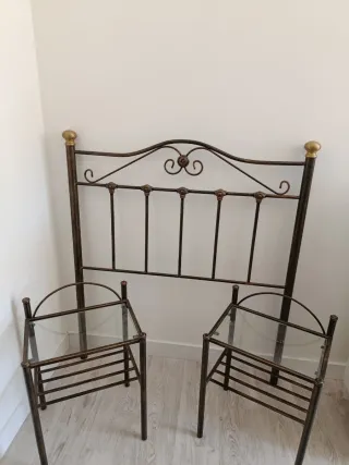 Cabecero y mesitas forja y cristal
