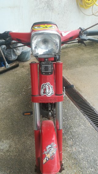 Derbi Variant Roja