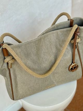 Bolso Michael Kors Beige y Dorado