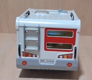 Playmobil: caravana y figuras